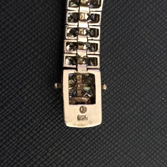 Tennis bracelet. - Picture 9 of 9